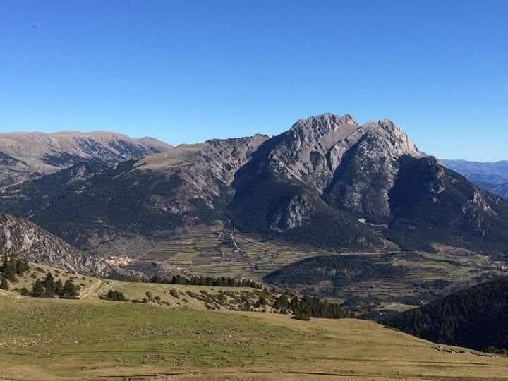 Vall de Gósol, prats i camps